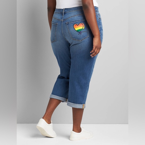 Lane Bryant Signature Fit Boyfriend Capri Jean Medium Wash Heart Pocket Size 20 - Picture 6 of 13